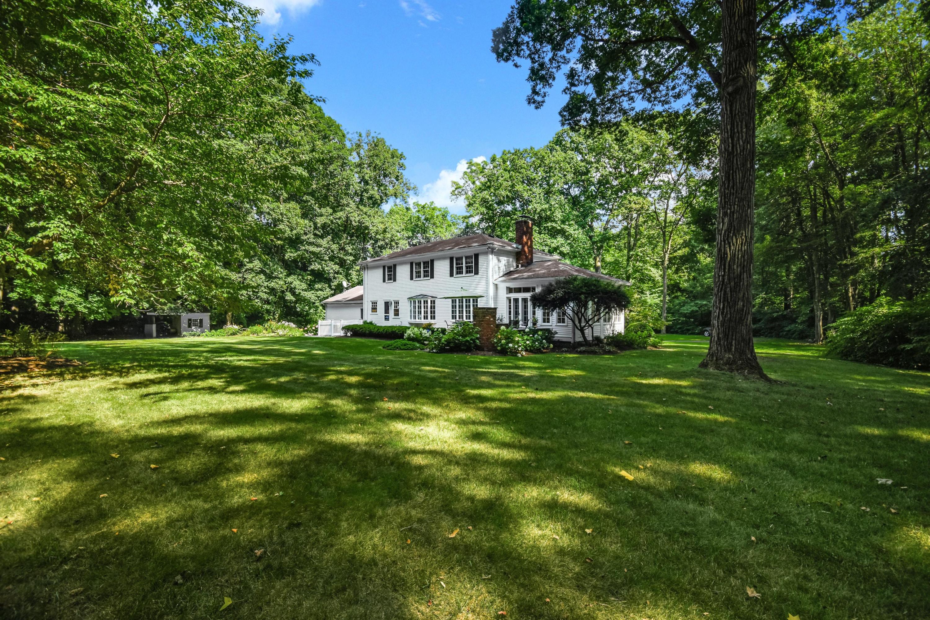 519 Brookside Road New Canaan, CT 06840 - Photo 25 of 29 170313016-25