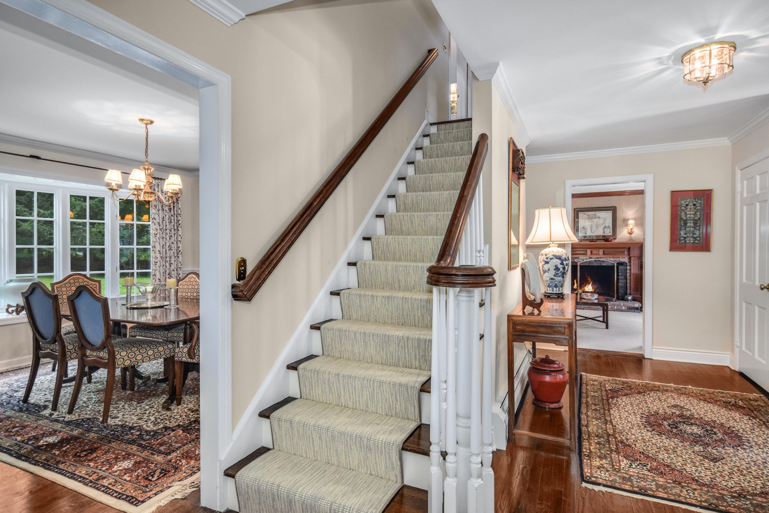 519 Brookside Road New Canaan, CT 06840 - Photo 5 of 29 170313016-5