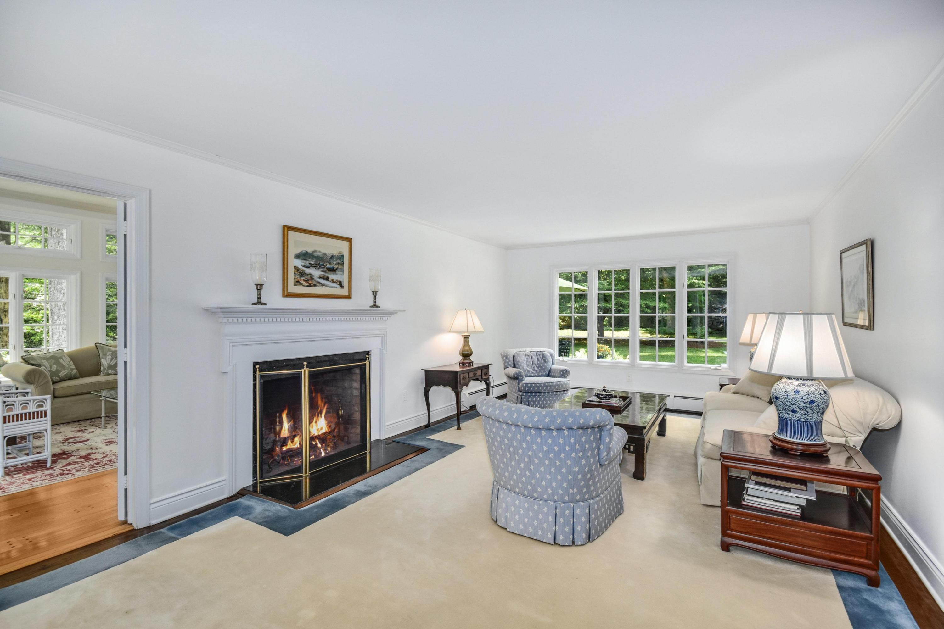 519 Brookside Road New Canaan, CT 06840 - Photo 6 of 29 170313016-6