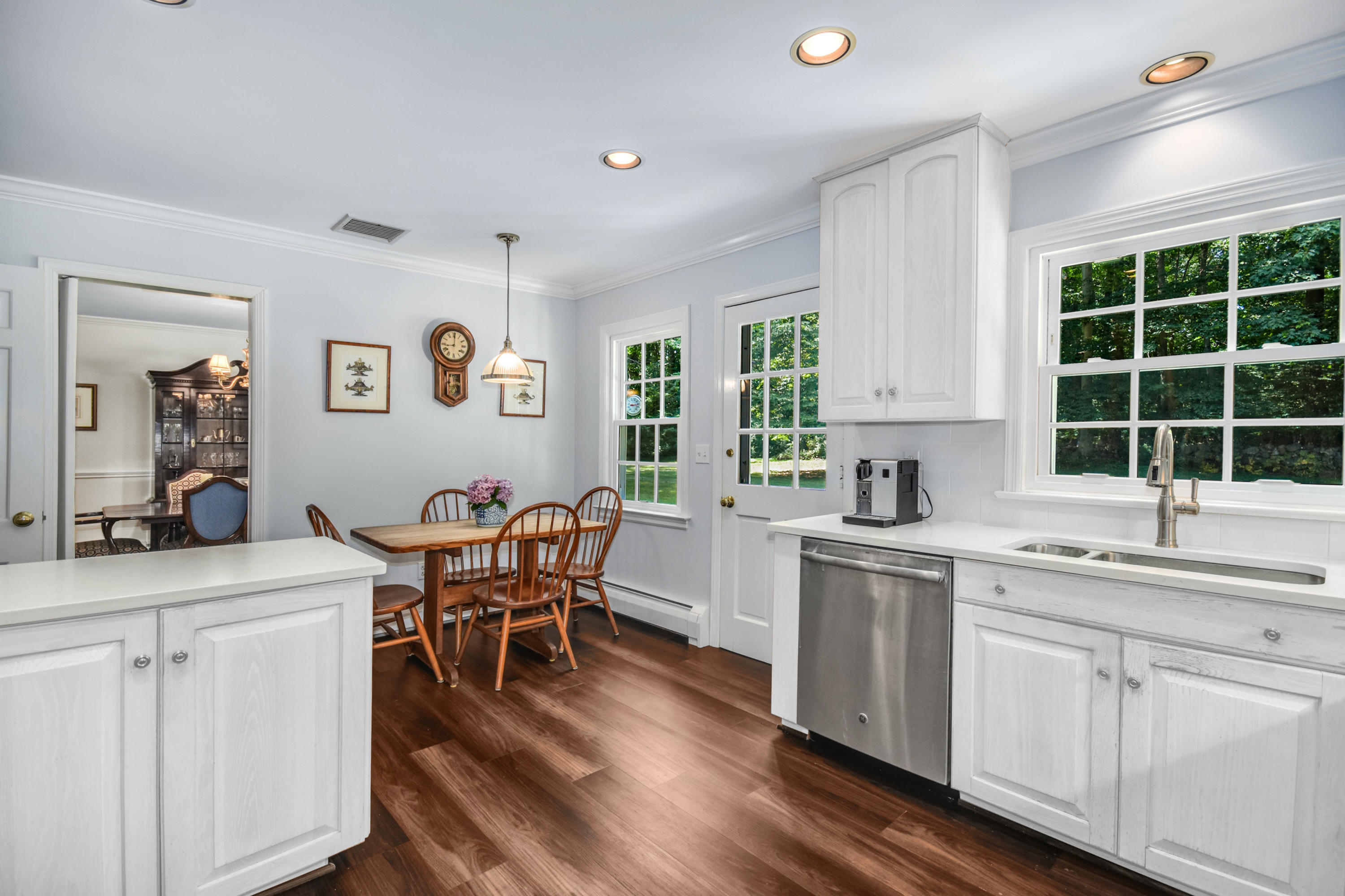 519 Brookside Road New Canaan, CT 06840 - Photo 9 of 29 170313016-9
