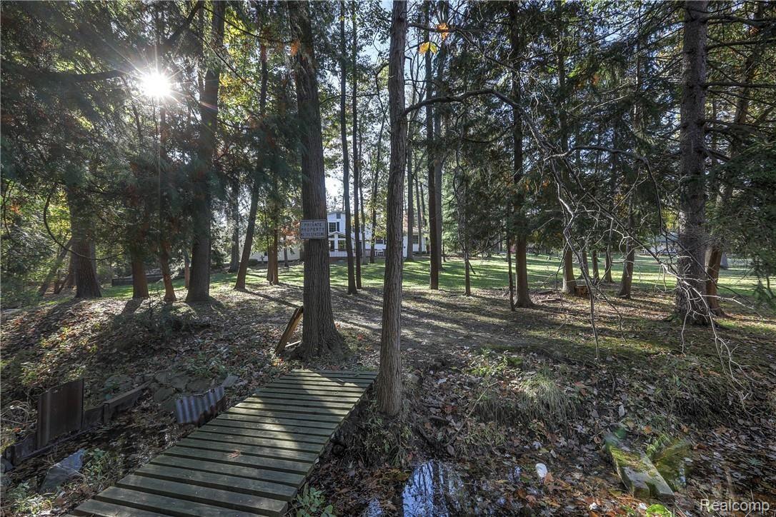 4828 Arrowhead Road West Bloomfield, MI 48323 - Photo 37 of 44 -20.jpg