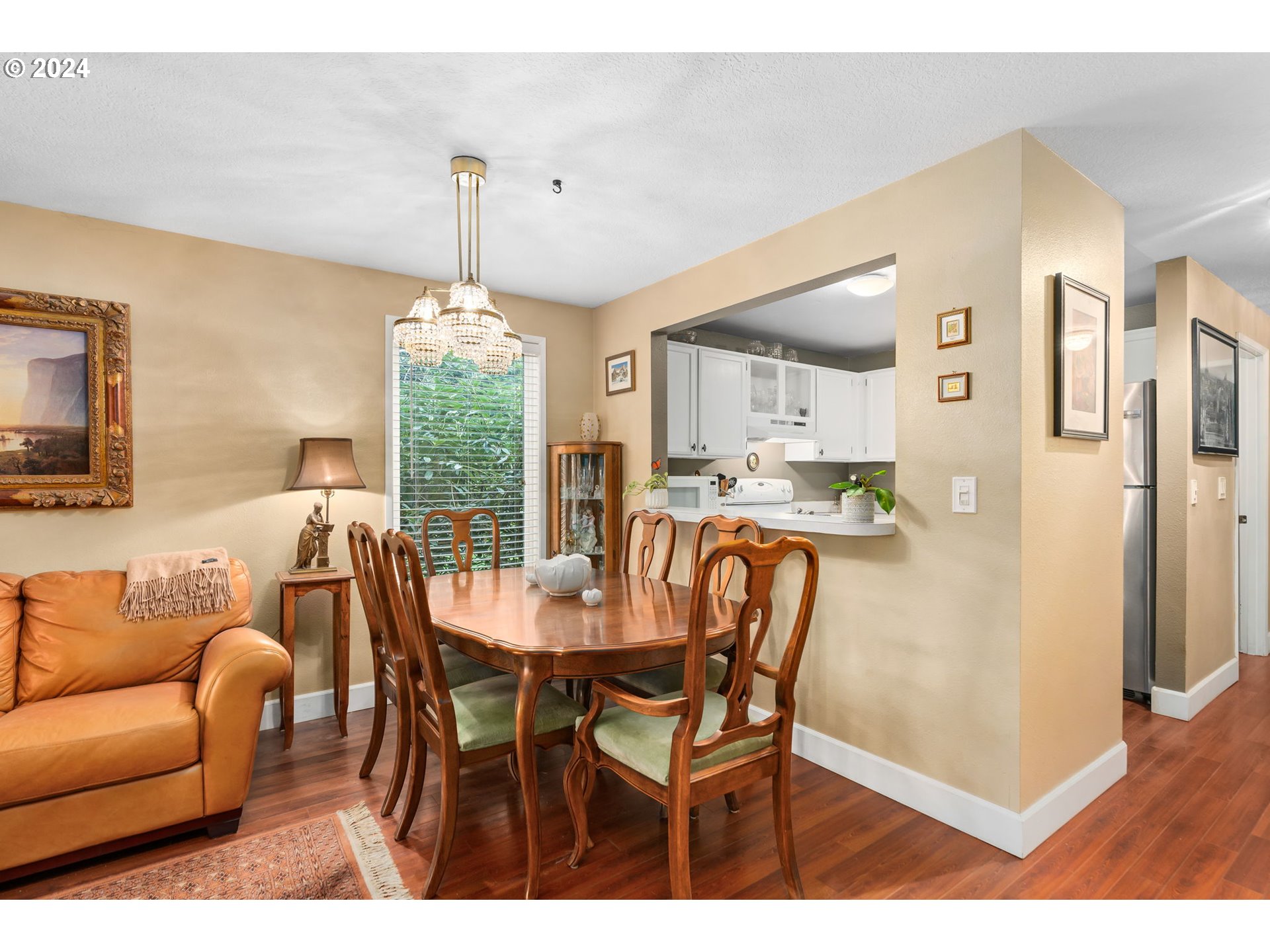 4880 Southwest Scholls Ferry Road, Unit 7 Portland, OR 97225 - Photo 5 of 22 Kitchen