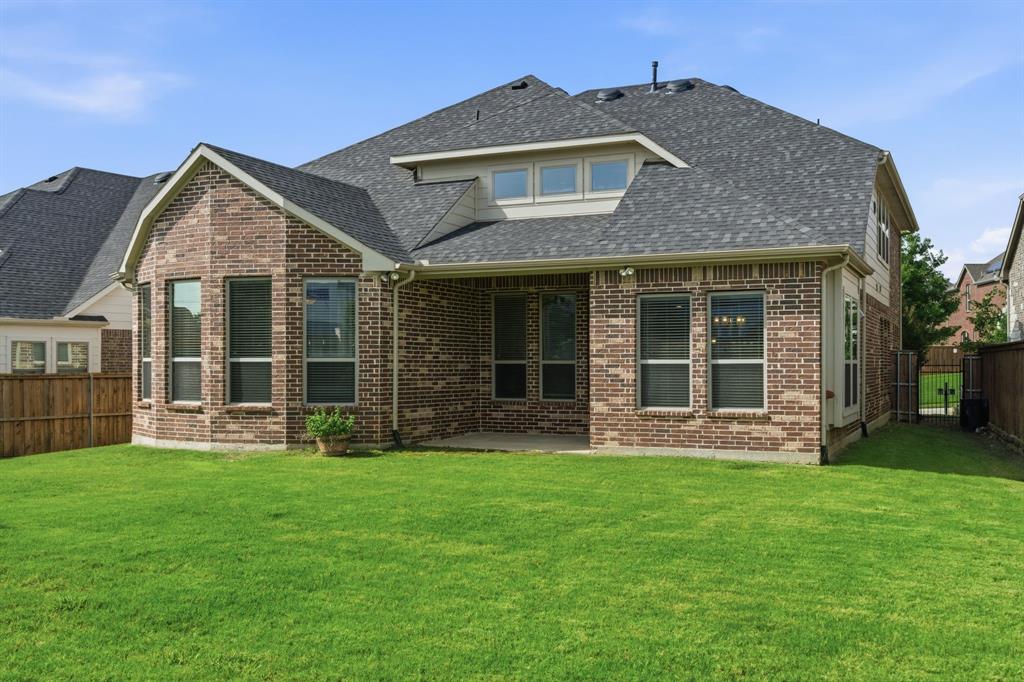 7452 Reverchon Drive Irving, TX 75063 - Photo 35 of 40
