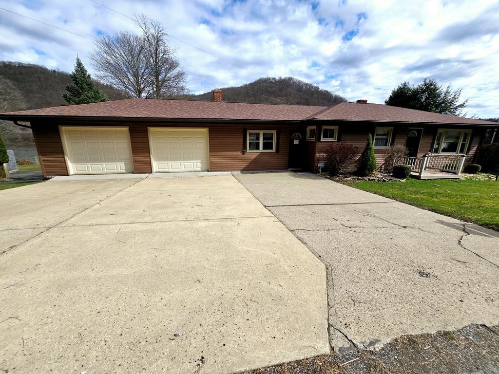 940 Wattersonville Road, Cowansville, PA 16218 Compass