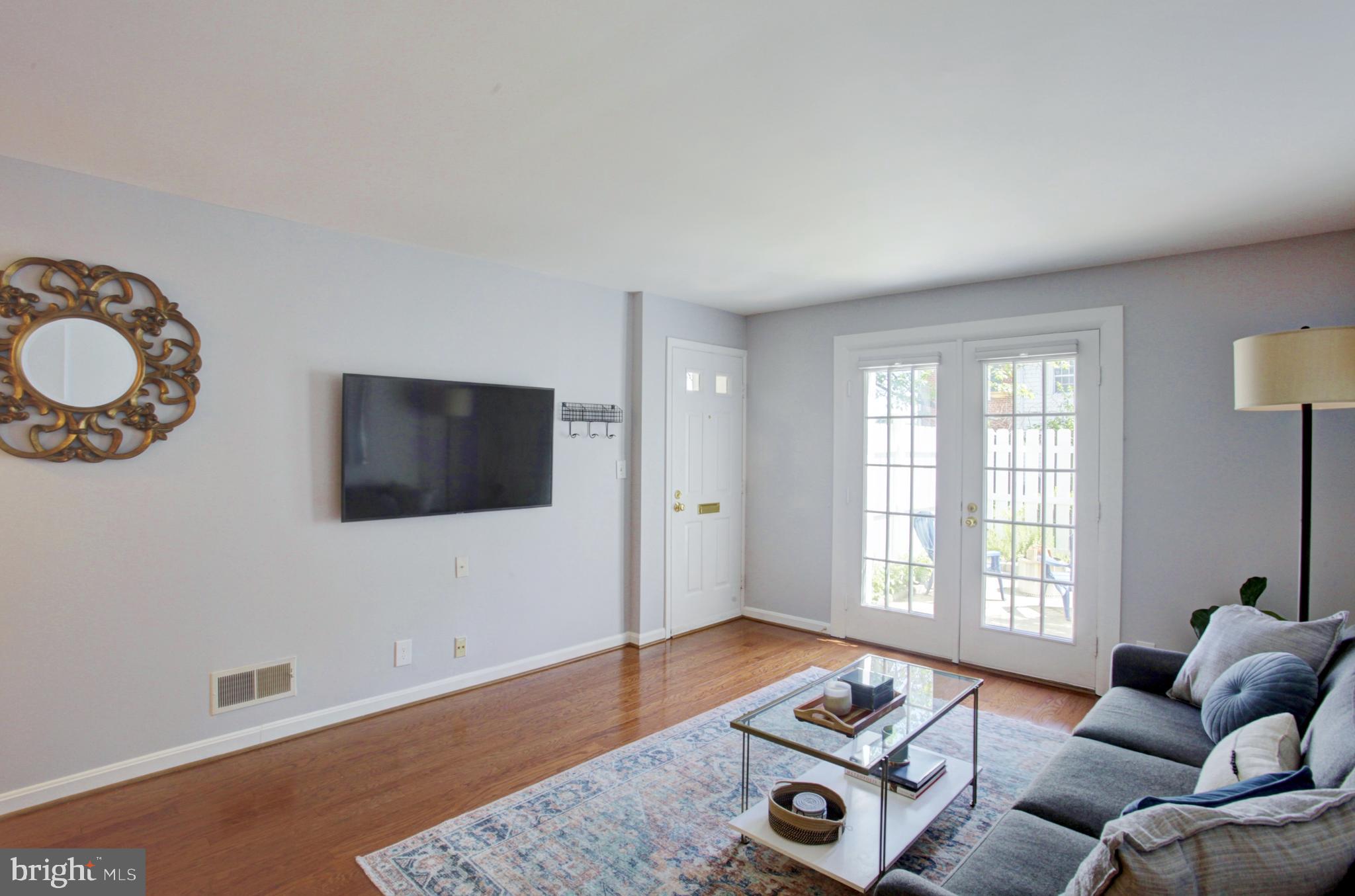 4646 28th Road South, Unit A Arlington, VA 22206 - Photo 10 of 38 Sunny French door opens to the private front yard!