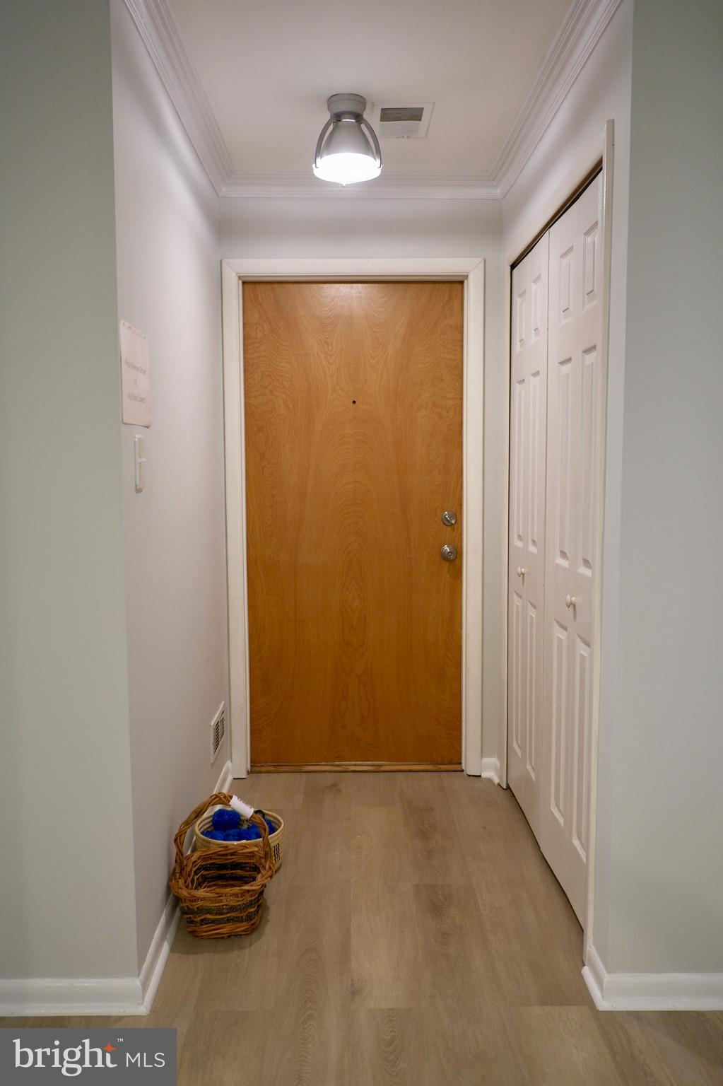307 Trinity Court, Unit 4 Princeton, NJ 08540 - Photo 5 of 39 a view of room with air conditioner and window