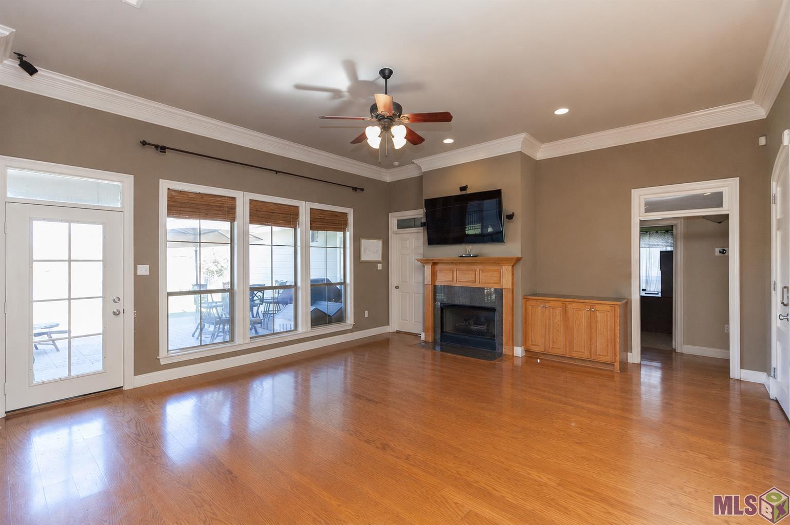 10743 Hillbrook Avenue Baton Rouge, LA 70810 - Photo 6 of 27