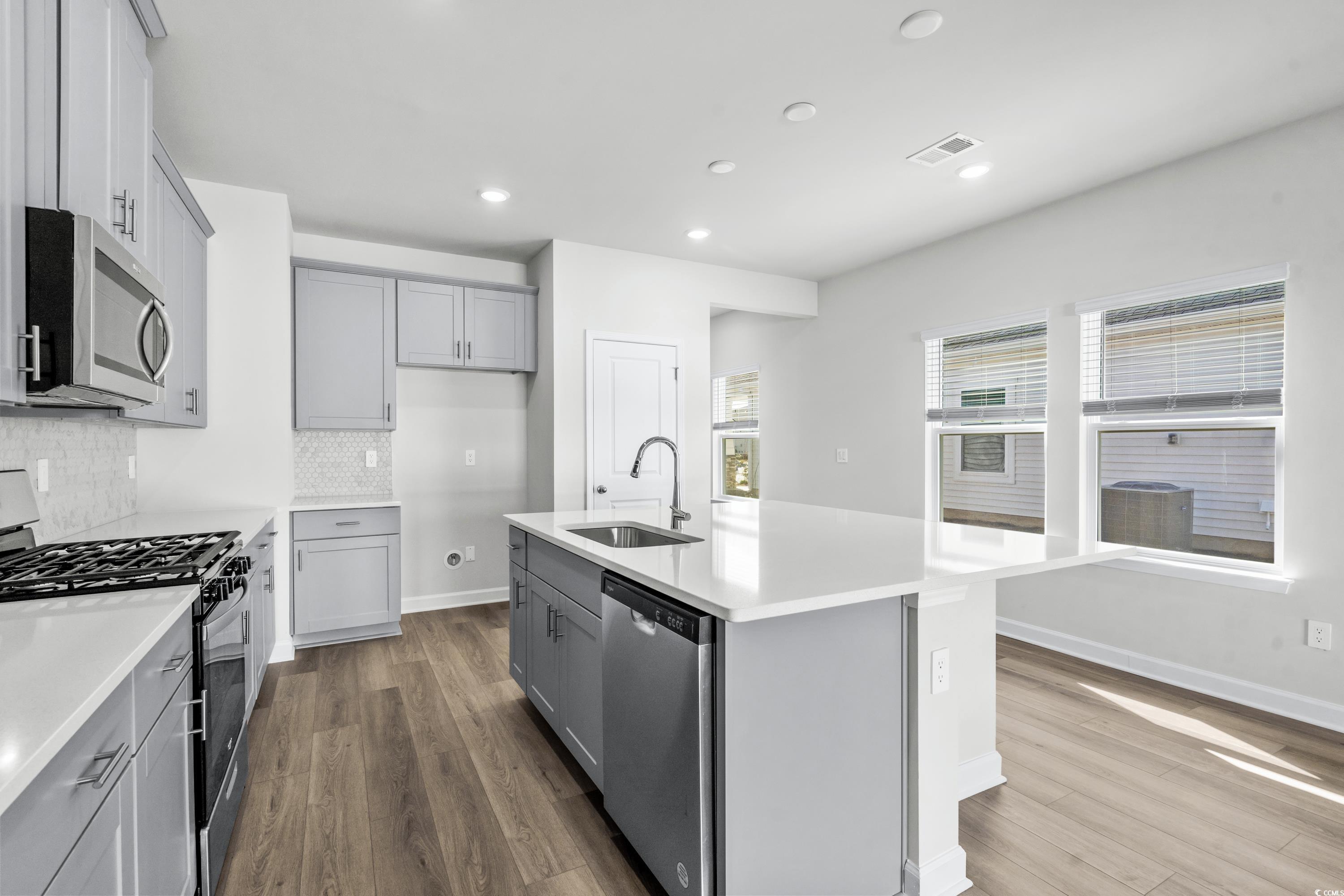 8253 Vibrant Loop Longs, SC 29568 - Photo 12 of 33 Gallery Image 12