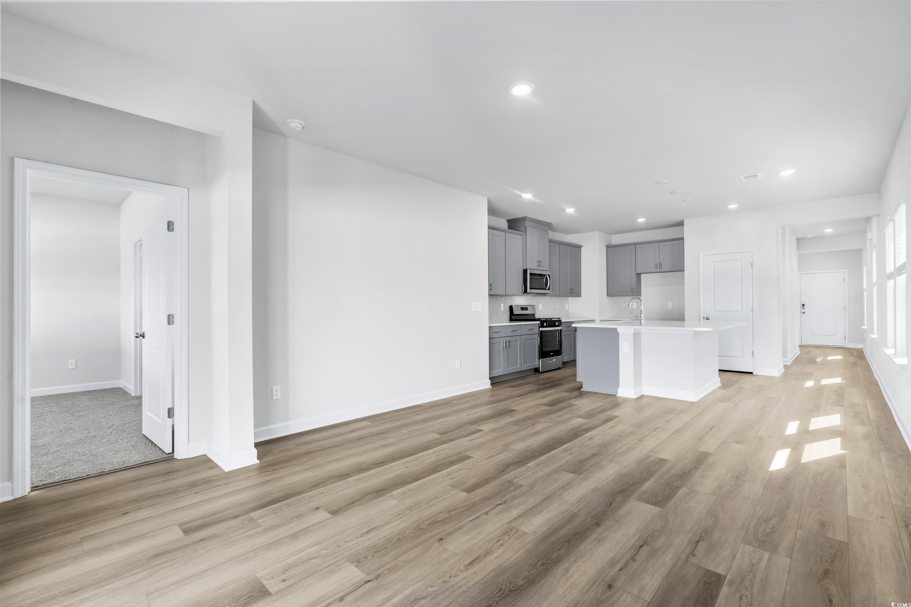 8253 Vibrant Loop Longs, SC 29568 - Photo 9 of 33 Gallery Image 9