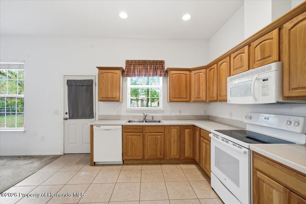 11327 Lark Sparrow Road Weeki Wachee, FL 34614 - Photo 21 of 81
