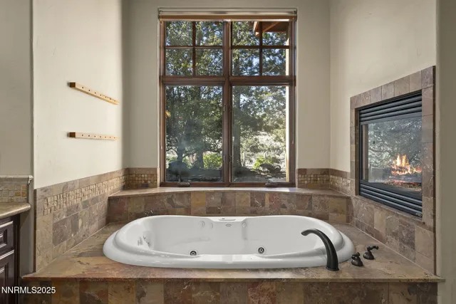 a view of livingroom with window