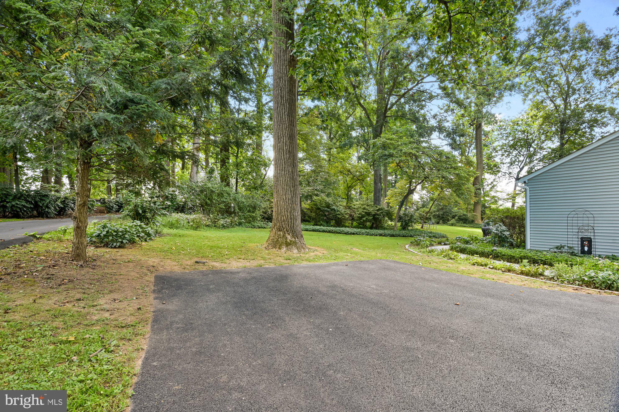 13907 Foxland Road Phoenix, MD 21131 - Photo 48 of 48 Newly paved driveway w/expanded parking