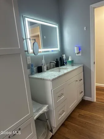 $2,800 | 4 Thoroughbred Lane, Colonie, NY 12205