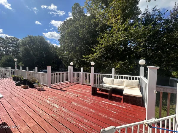 $2,800 | 4 Thoroughbred Lane, Colonie, NY 12205