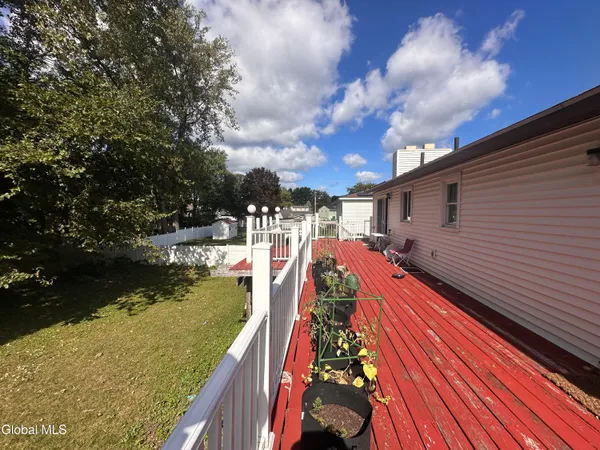 $2,800 | 4 Thoroughbred Lane, Colonie, NY 12205