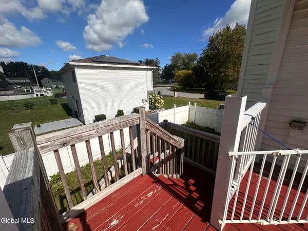 $2,800 | 4 Thoroughbred Lane, Colonie, NY 12205