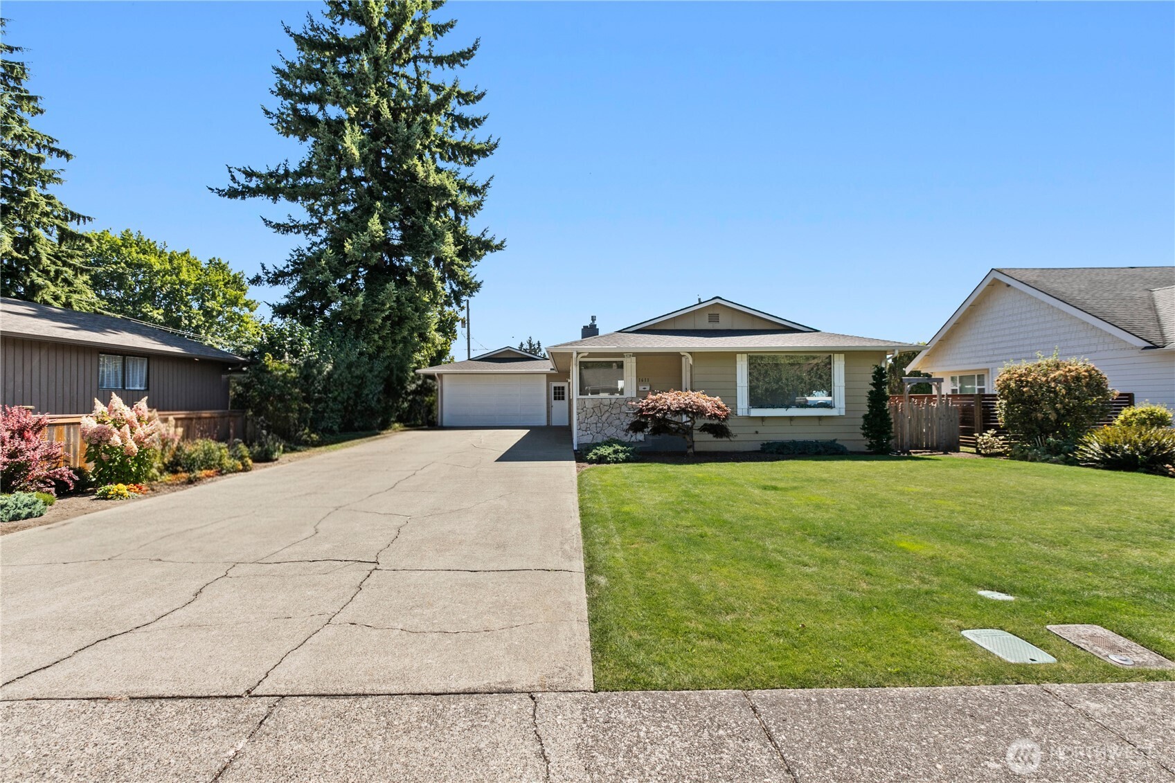 1611 E Street Lynden, WA 98264 - Photo 1 of 36 Gallery Image 1