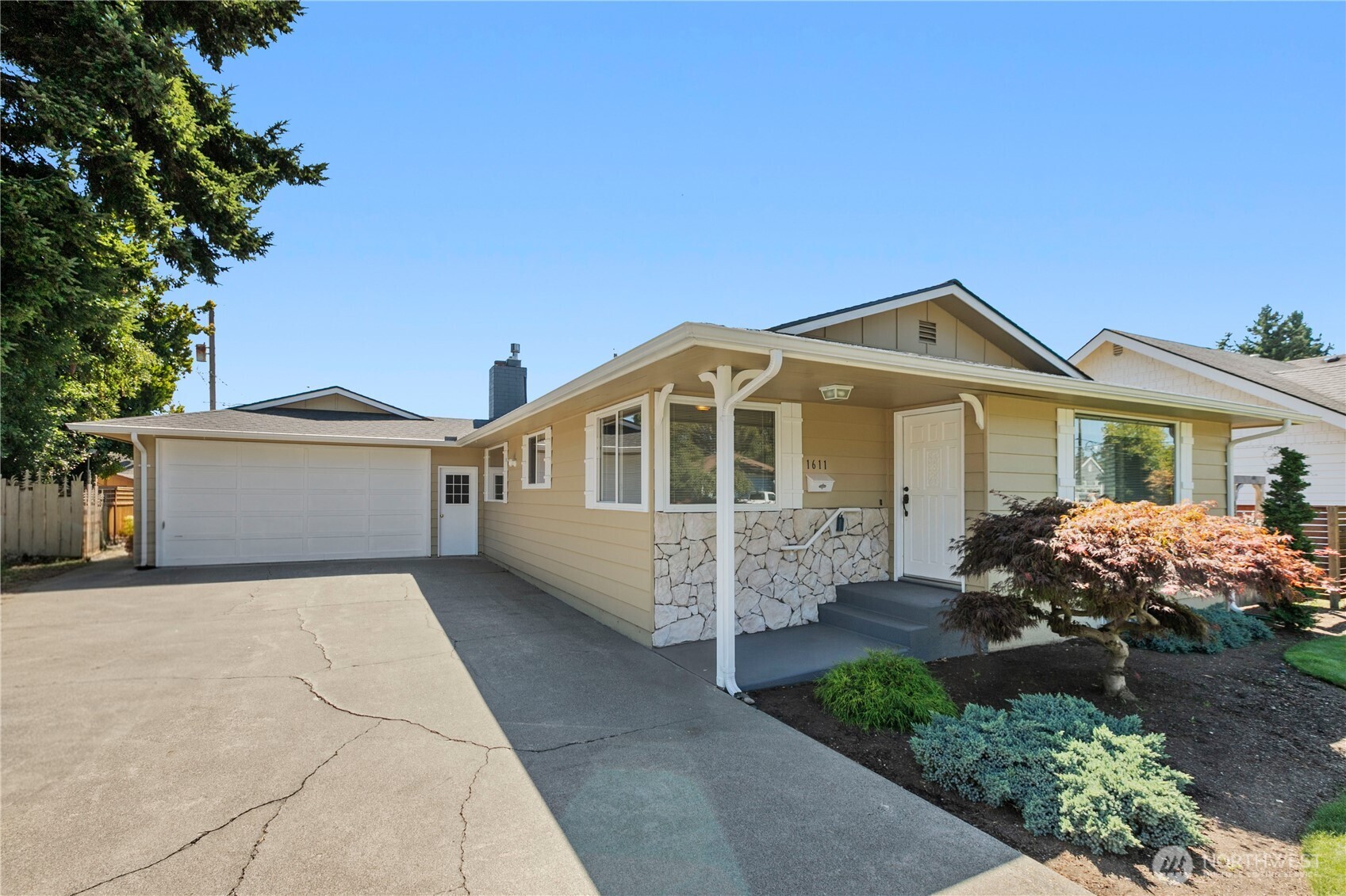 1611 E Street Lynden, WA 98264 - Photo 3 of 36 Gallery Image 3