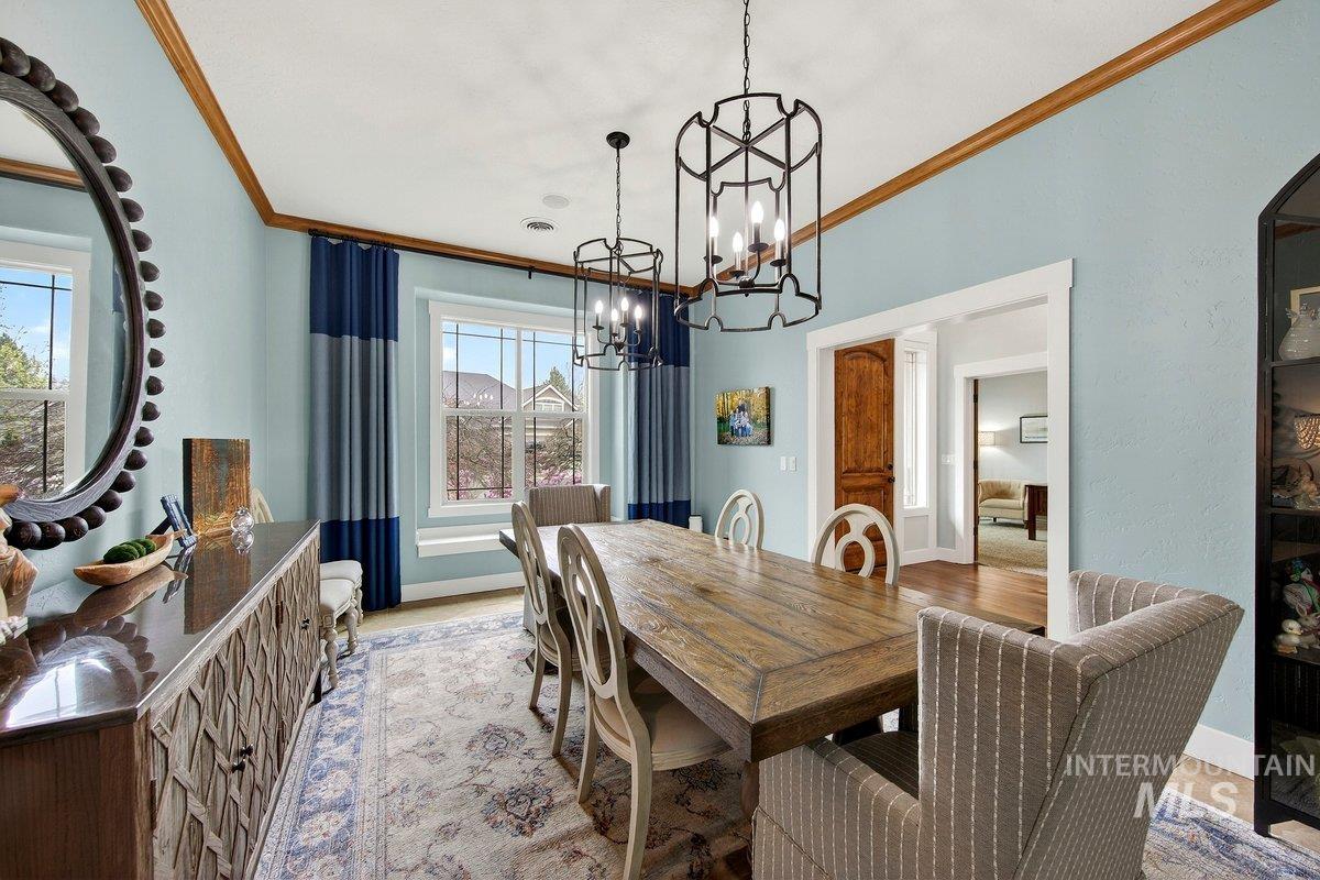 1013 East Rivers End Drive Eagle, ID 83616 - Photo 11 of 39