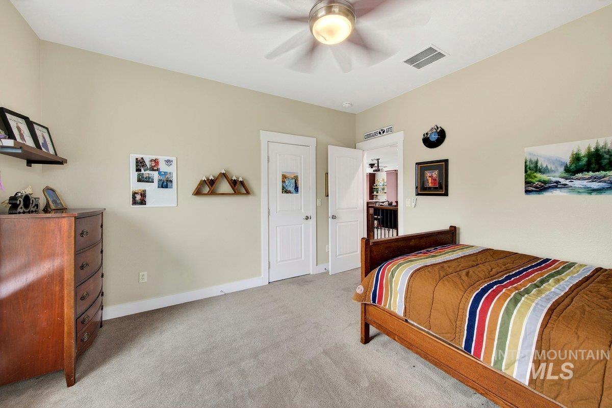 1013 East Rivers End Drive Eagle, ID 83616 - Photo 29 of 39