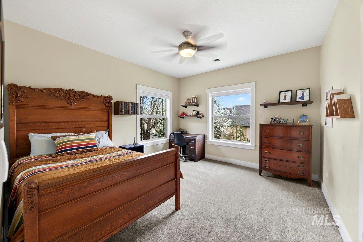 1013 East Rivers End Drive Eagle, ID 83616 - Photo 31 of 39