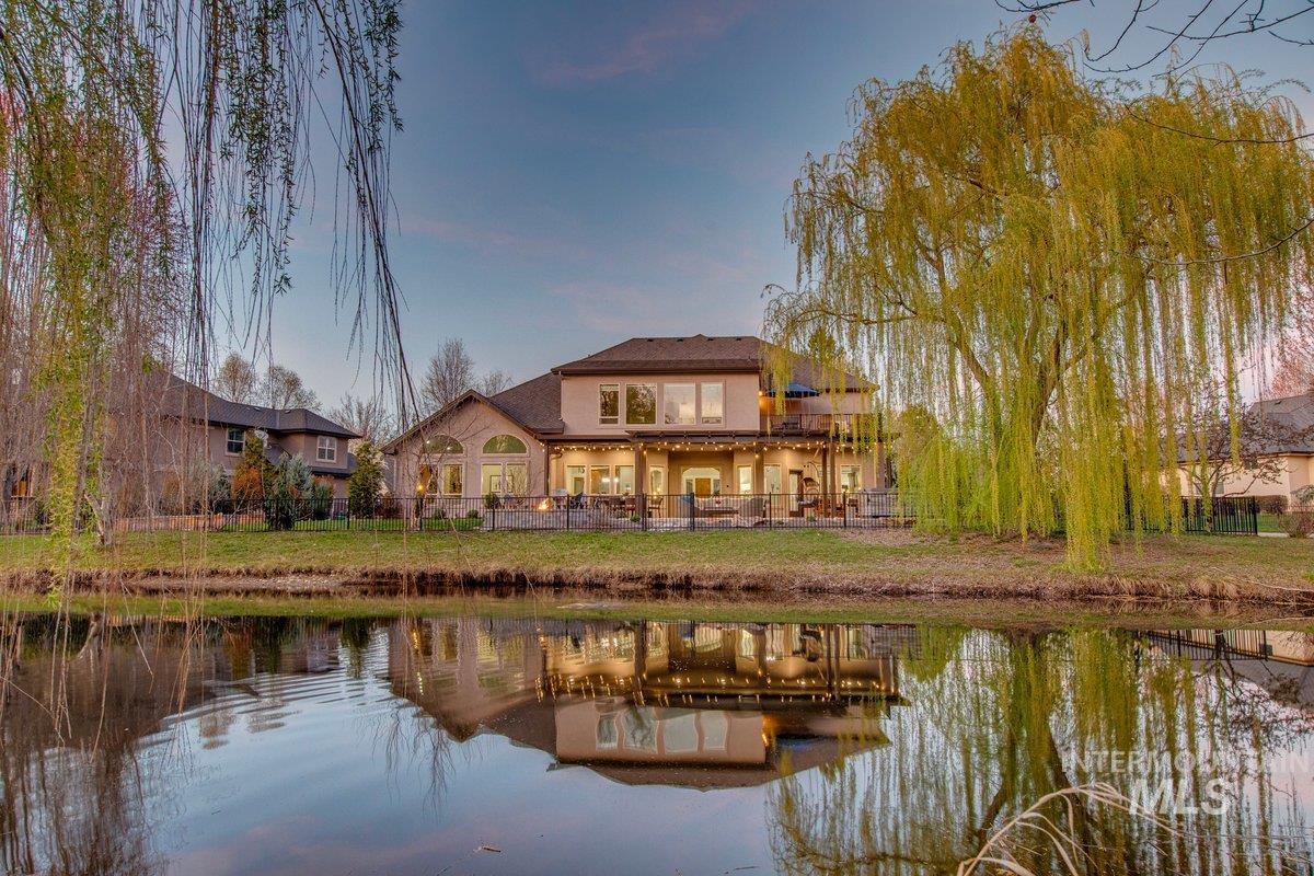 1013 East Rivers End Drive Eagle, ID 83616 - Photo 36 of 39