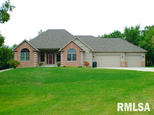 2481 Cattail Ridge Muscatine, IA 52761 - Photo 1 of 9 Gallery Image 1