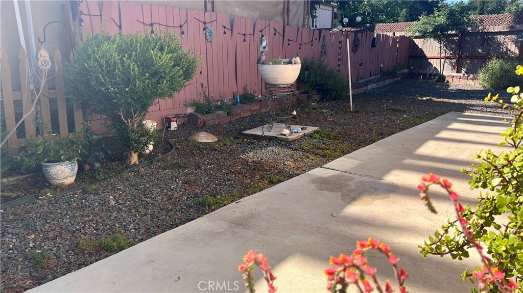 2135 Nord Avenue, Unit 33 Chico, CA 95926 - Photo 31 of 35 a view of a backyard