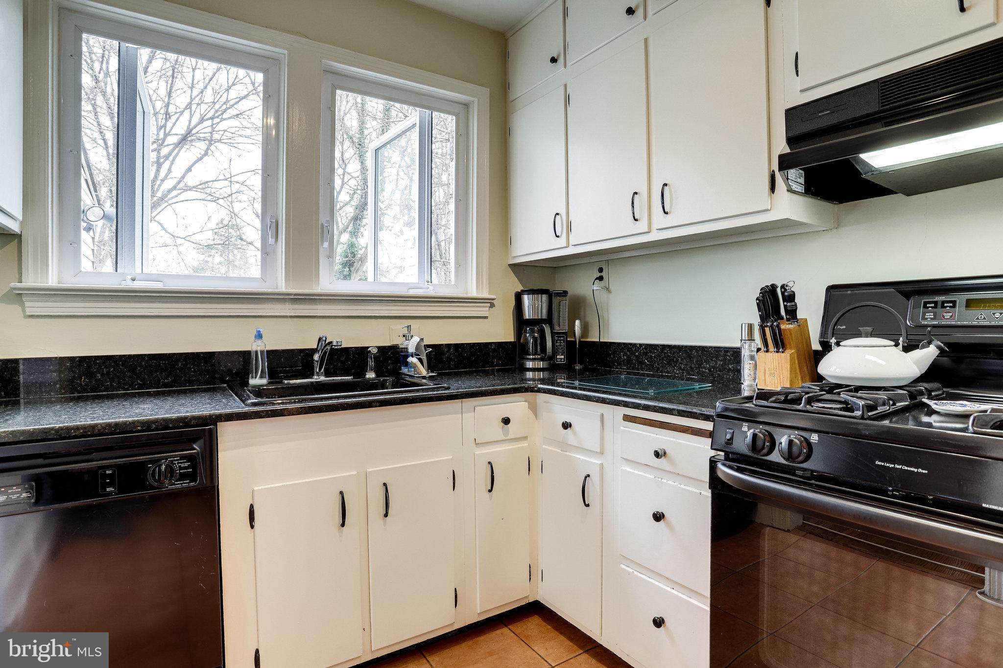 2763 Cameron Road Falls Church, VA 22042 - Photo 12 of 40 Kitchen