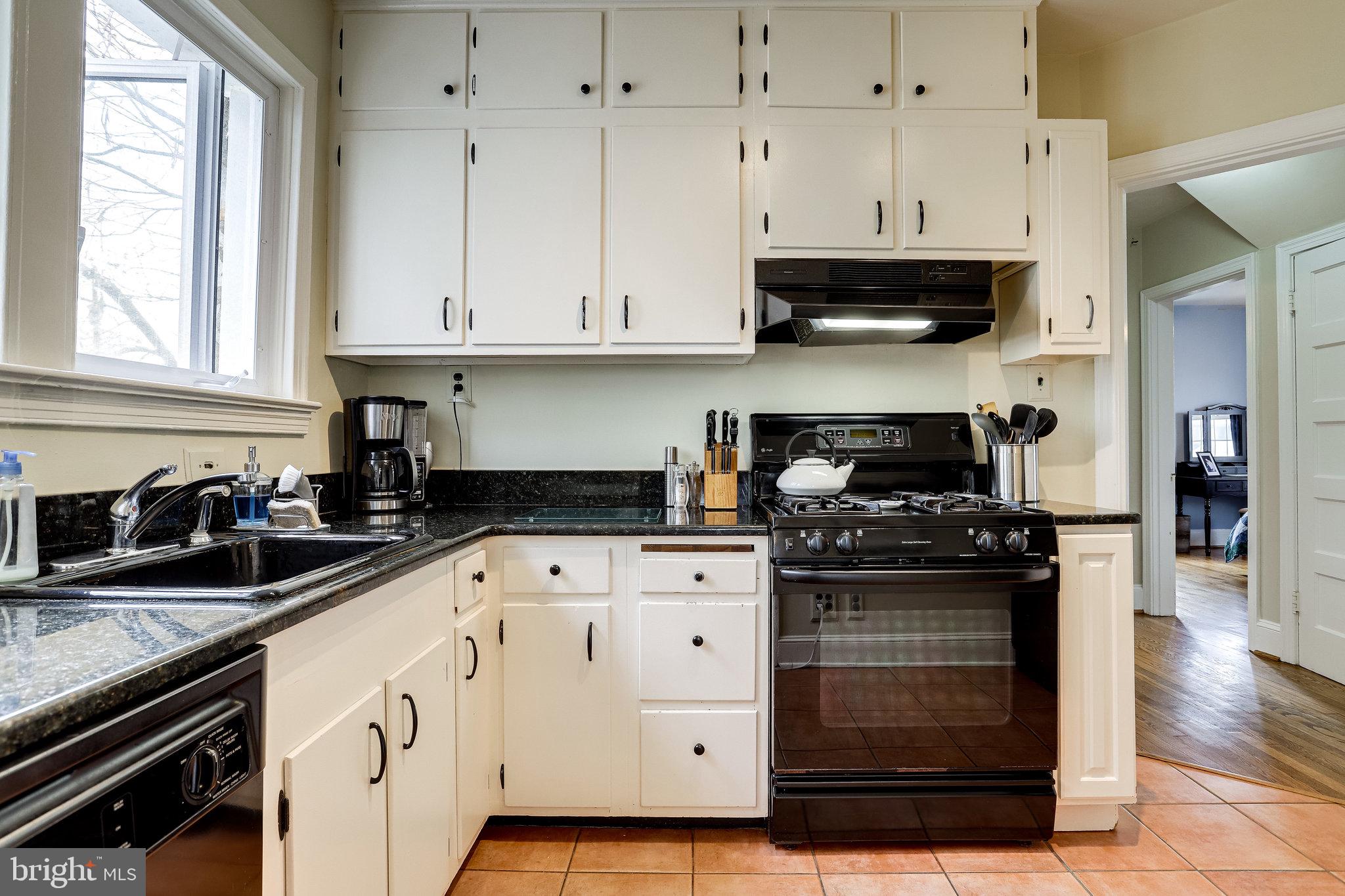 2763 Cameron Road Falls Church, VA 22042 - Photo 13 of 40 Kitchen