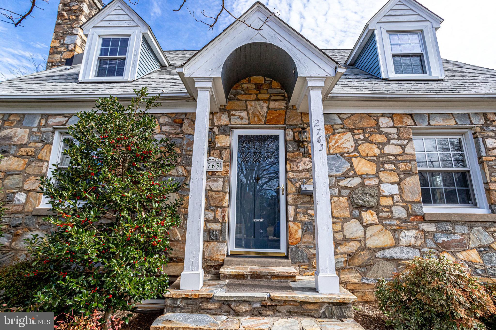 2763 Cameron Road Falls Church, VA 22042 - Photo 4 of 40 Gorgeous Stone Entry