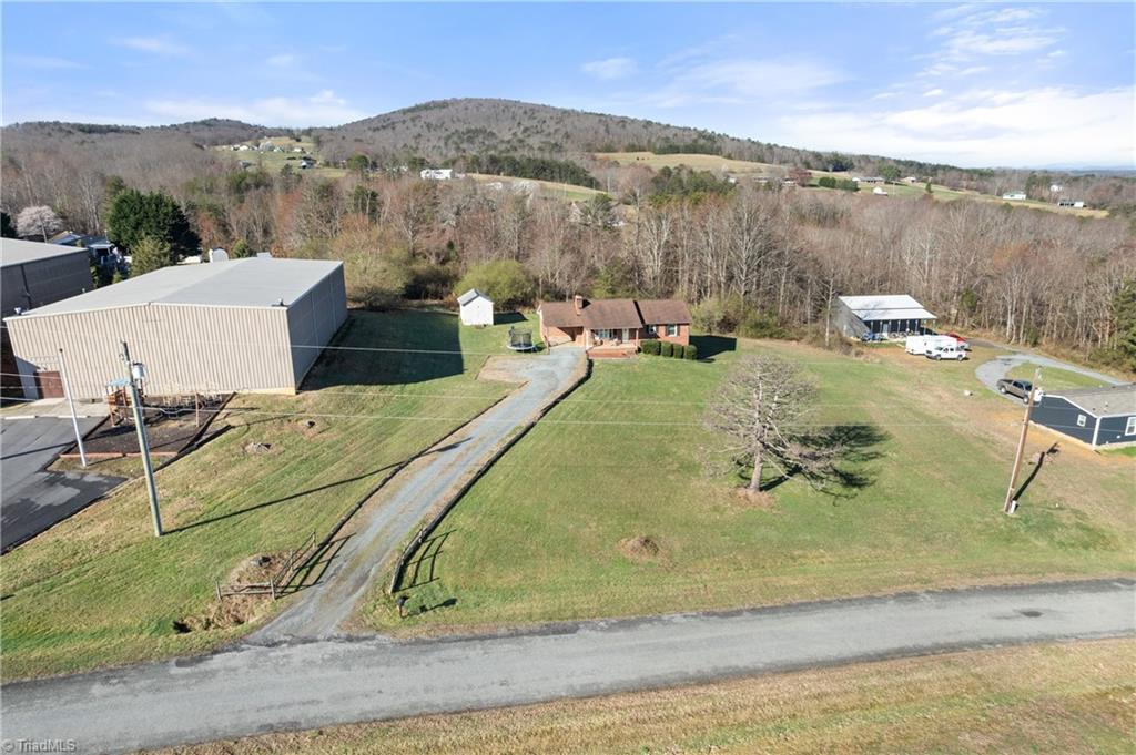 1041 Tom East Road Westfield, NC 27053 - Photo 2 of 24