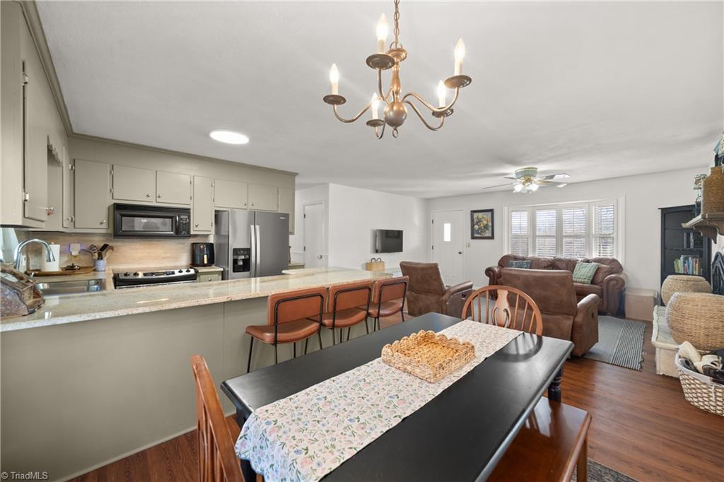 1041 Tom East Road Westfield, NC 27053 - Photo 7 of 24