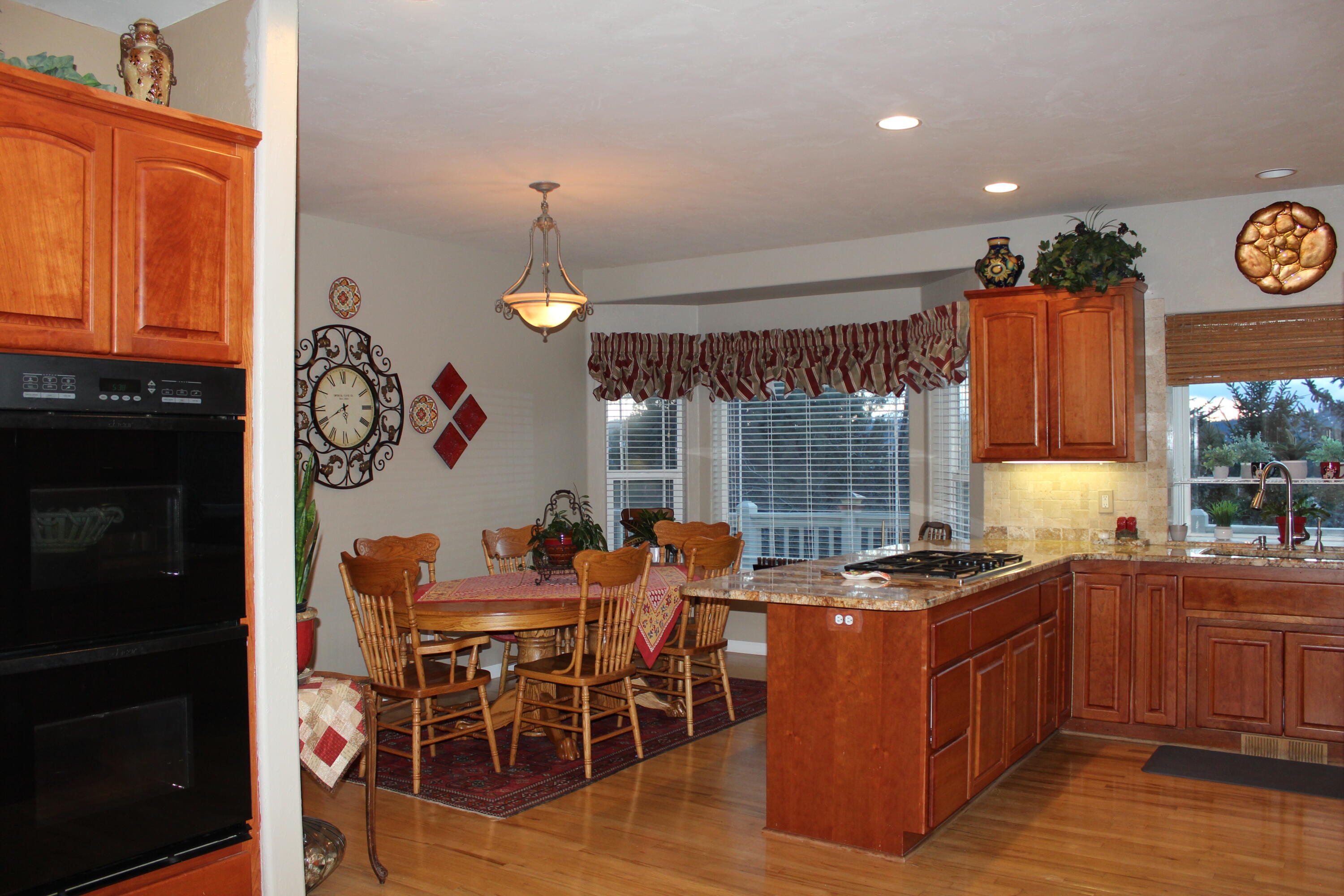 10914 Kestrel Road Klamath Falls, OR 97601 - Photo 24 of 62 IMG_1091