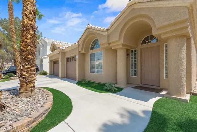 $4,200 | 1404 Sun Copper Drive, Las Vegas, NV 89117
