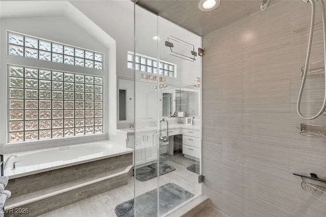 $4,200 | 1404 Sun Copper Drive, Las Vegas, NV 89117