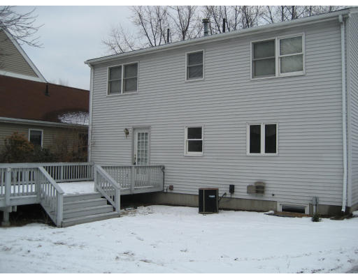 24 Kulig Street Springfield, MA 01104 - Photo 2 of 11 Gallery Image 2