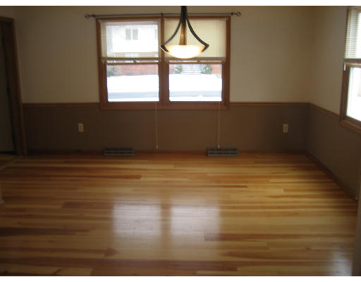24 Kulig Street Springfield, MA 01104 - Photo 4 of 11 Gallery Image 4