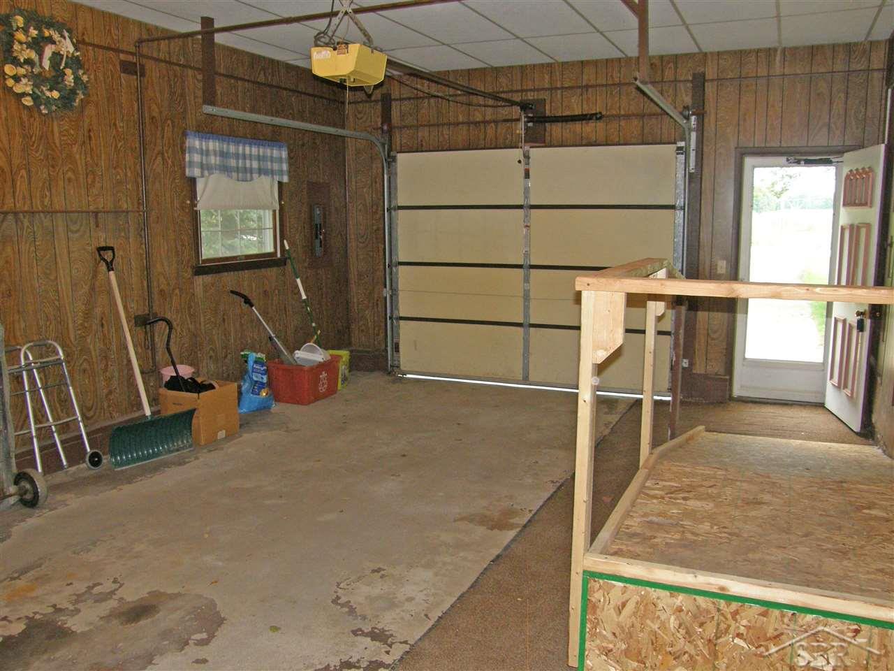 4568 Chesaning Road Chesaning, MI 48616 - Photo 15 of 18 50023314-14.JPG