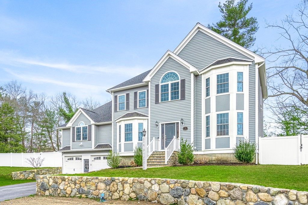 8 Veterans Way Reading, MA 01867 - Photo 1 of 41 Gallery Image 1