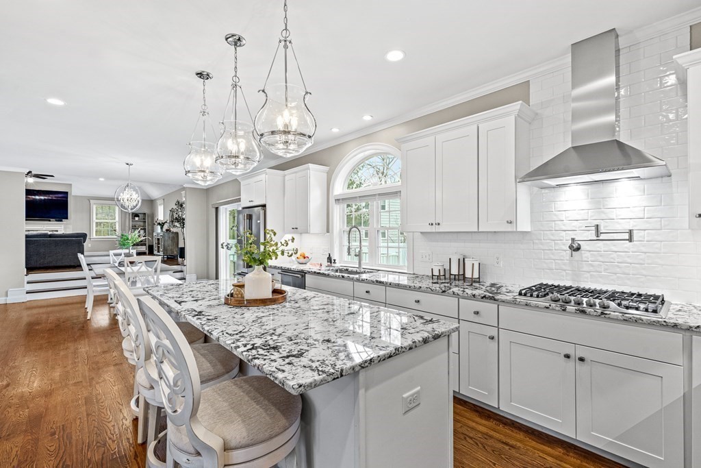 8 Veterans Way Reading, MA 01867 - Photo 12 of 41 Gallery Image 12