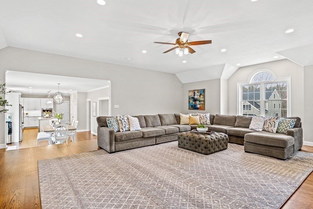 8 Veterans Way Reading, MA 01867 - Photo 22 of 41 Gallery Image 22