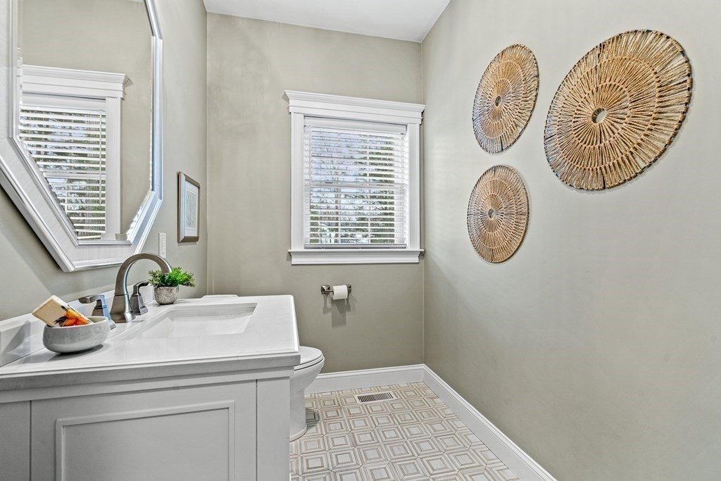 8 Veterans Way Reading, MA 01867 - Photo 25 of 41 Gallery Image 25
