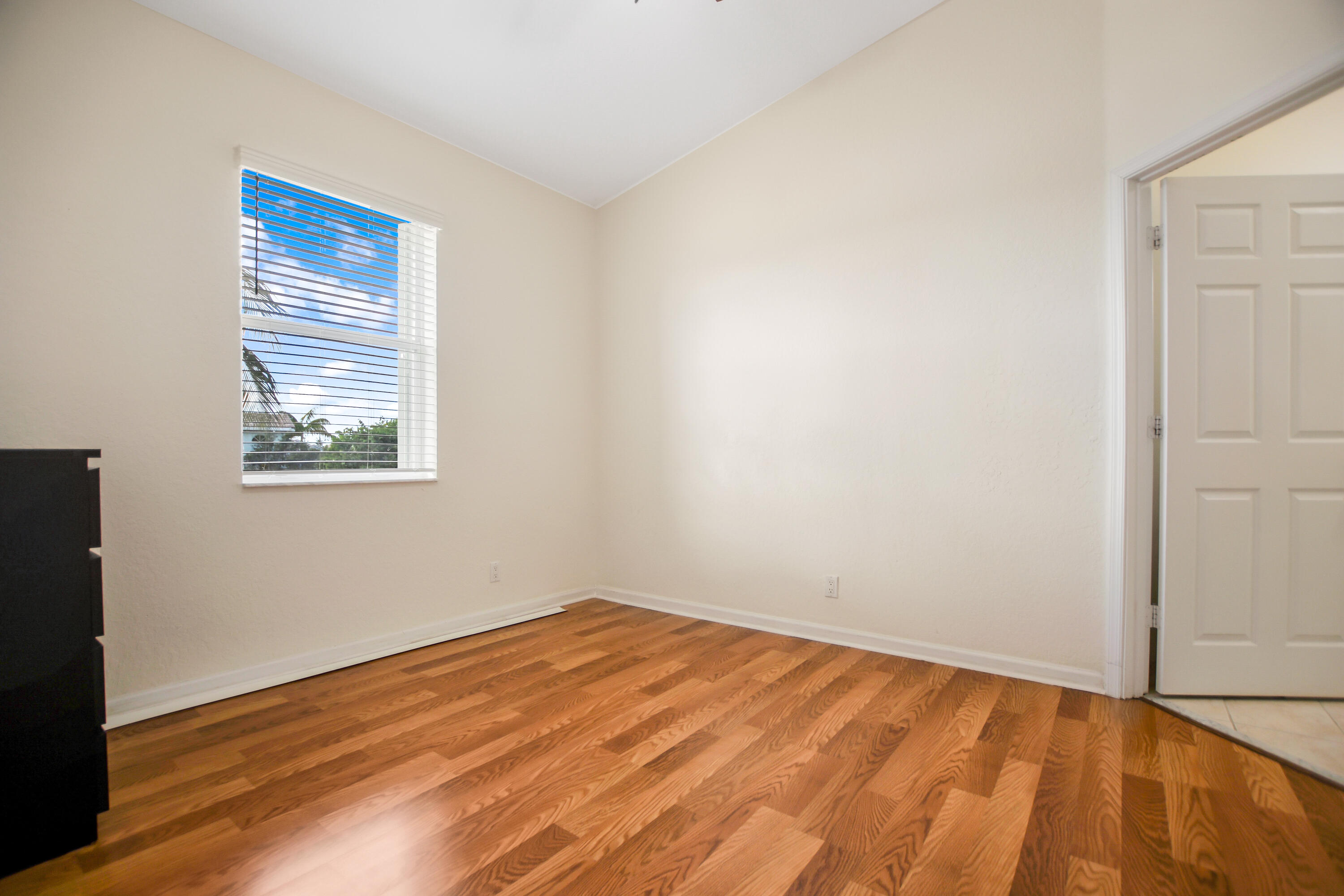 3268 Laurel Ridge Circle Riviera Beach, FL 33404 - Photo 16 of 33 2nd Bedroom