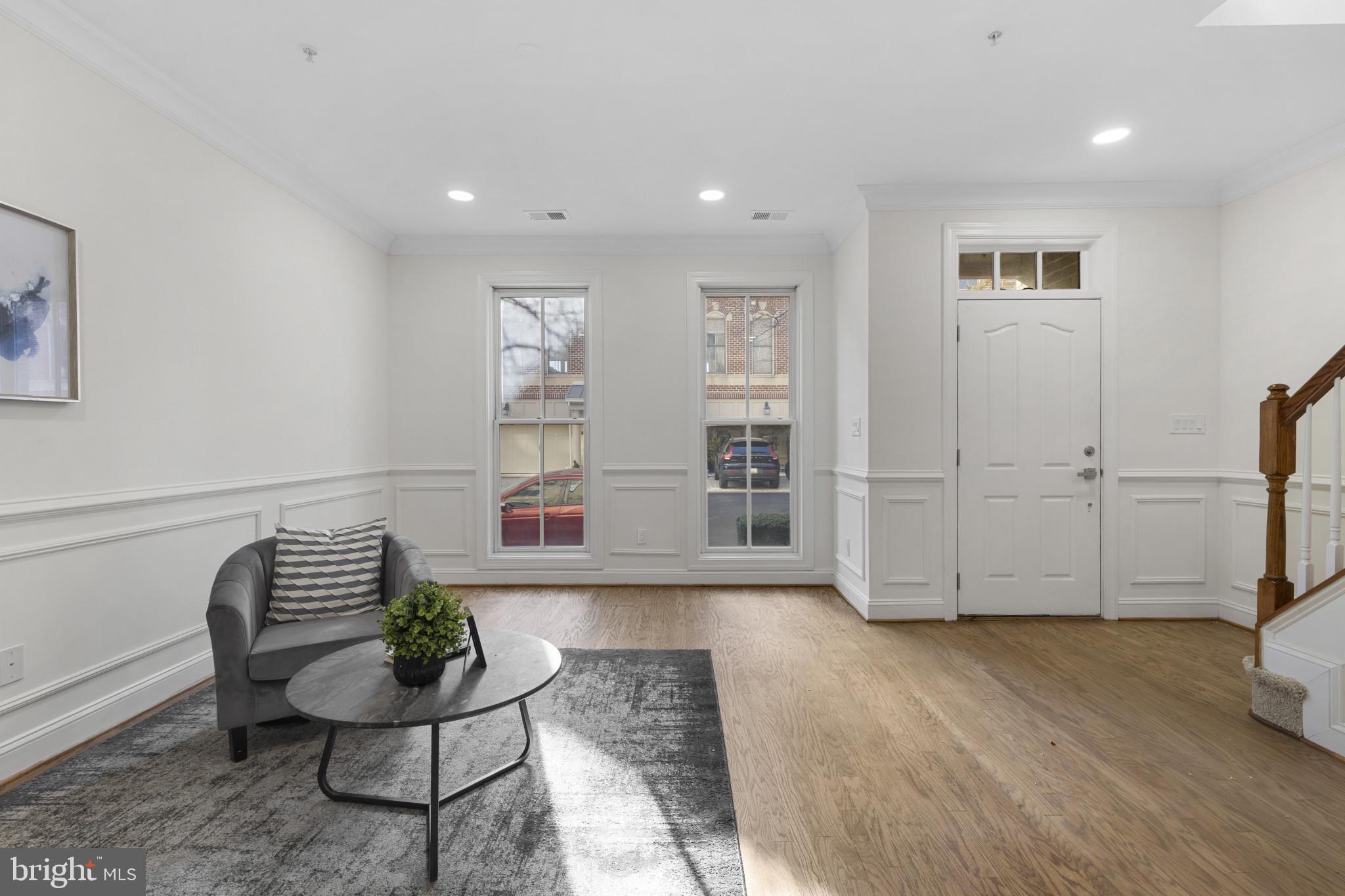 1256 Dockside Circle Baltimore, MD 21224 - Photo 5 of 41