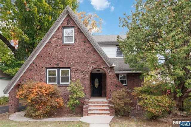 $4,750 | 451 Sagamore Avenue, Teaneck, NJ 07666