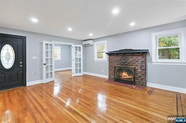 $4,750 | 451 Sagamore Avenue, Teaneck, NJ 07666