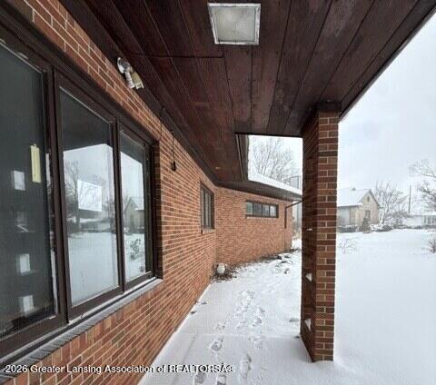3215 South Cambridge Road Lansing, MI 48911 - Photo 37 of 49 20260122_181612349_iOS