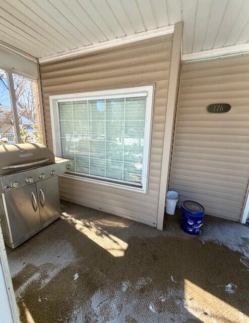 176 South Scott Street Adrian, MI 49221 - Photo 3 of 41 176 S Scott St - 57