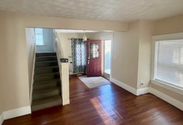 $159,900 | 176 South Scott Street, Adrian, MI 49221